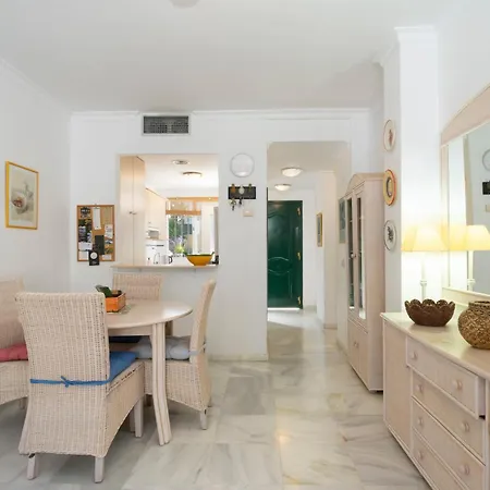 Family Friendly Near Puerto Banus شقة
