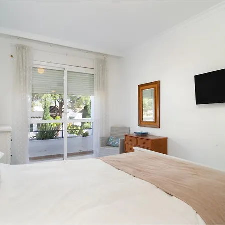 Family Friendly Near Puerto Banus شقة *