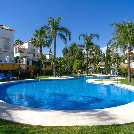 شقة Family Friendly Near Puerto Banus ماربيا